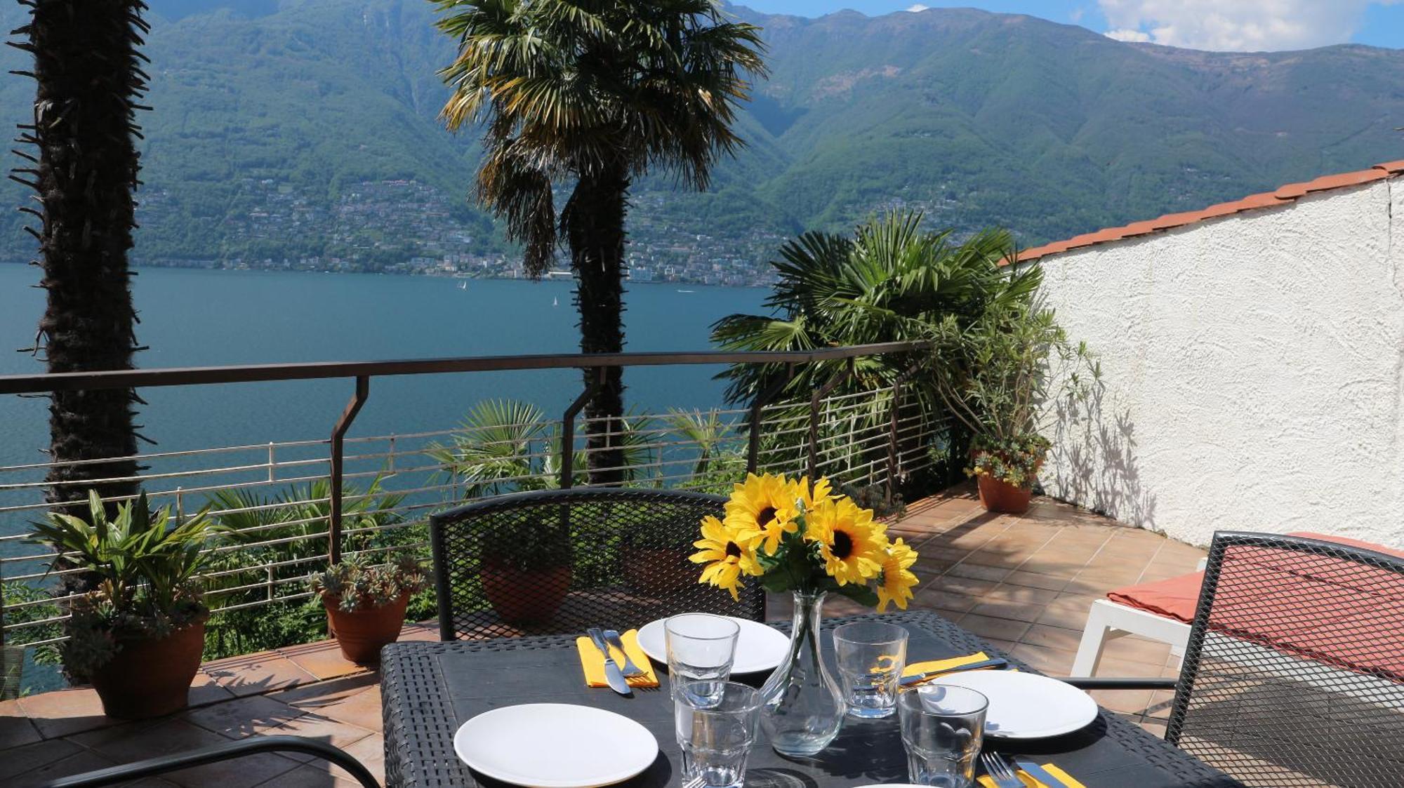 Pino Lago Maggiore Casa Roccia 아파트 외부 사진