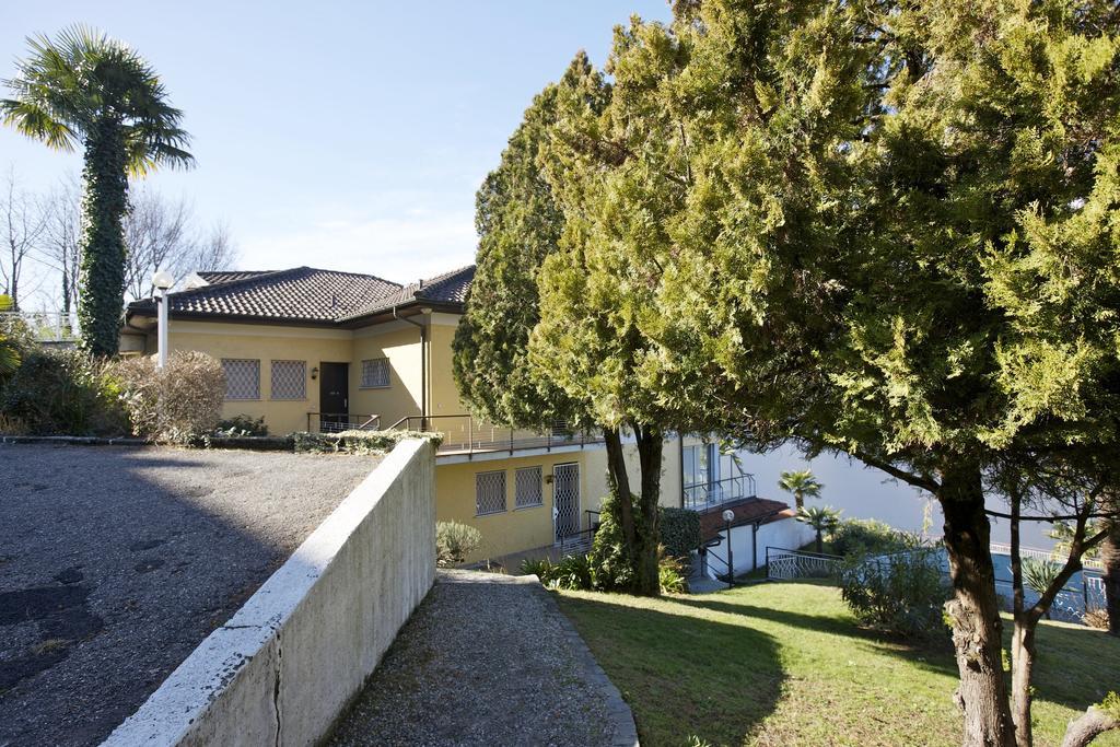 Pino Lago Maggiore Casa Roccia 아파트 외부 사진